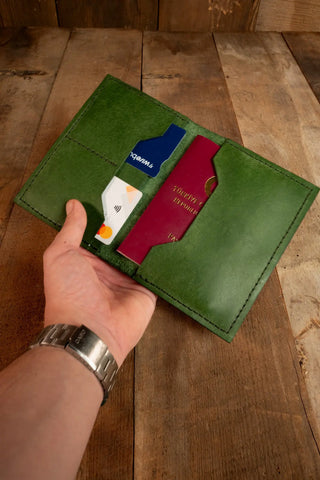 Pasaportluk Opia Leather